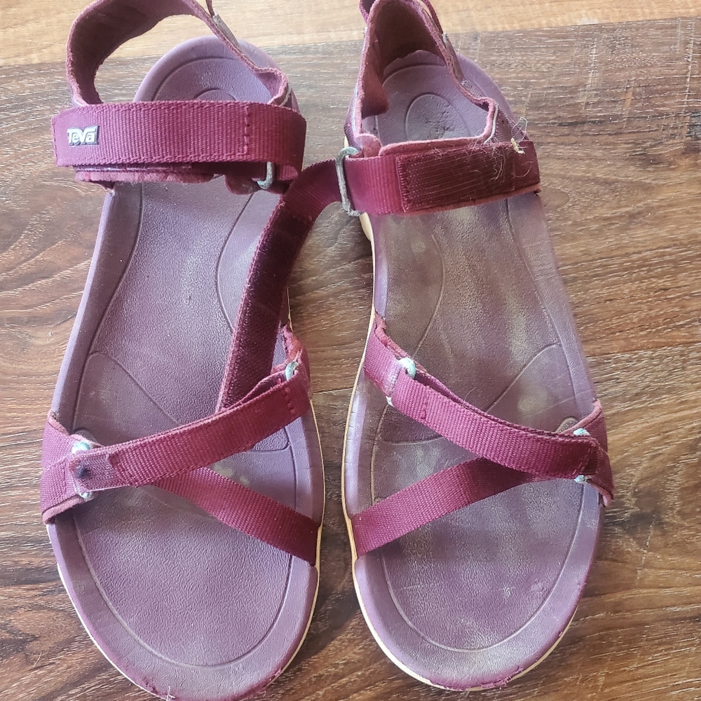 Women's Teva Verra Sandals sz. 8.5